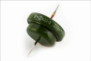 Конденсатори К52-2, 5 великі